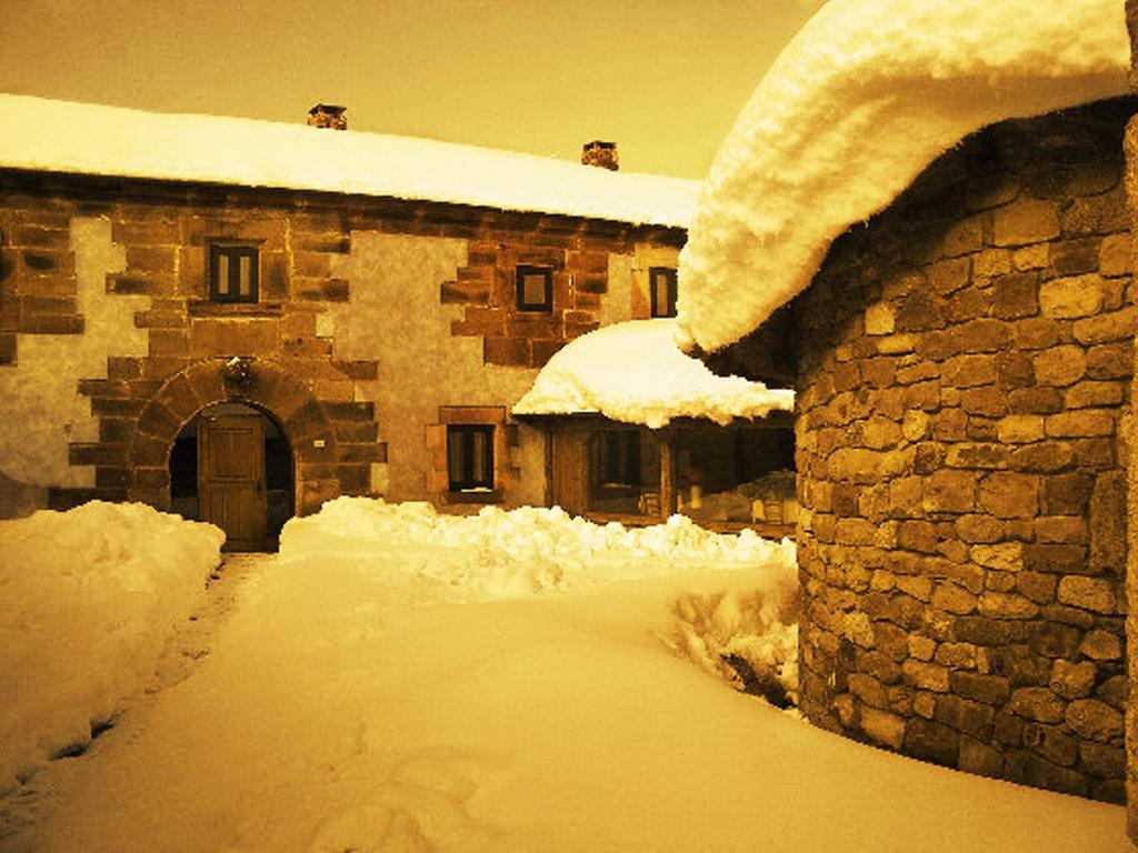 La Casa De Las Brujas Hotel Barrio  Buitenkant foto
