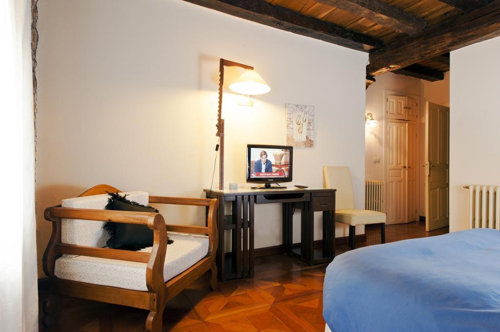 La Casa De Las Brujas Hotel Barrio  Buitenkant foto